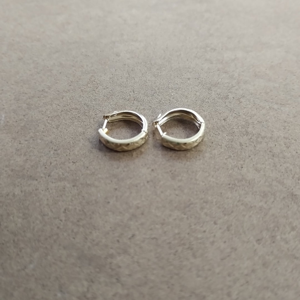 HUGGIES ORO 14K 1.1 (NUEVO)