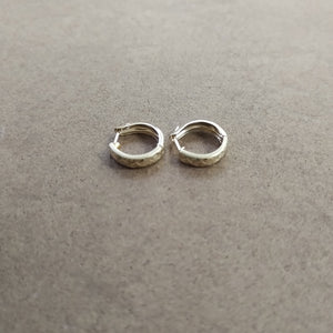 HUGGIES ORO 14K 1.1 (NUEVO)