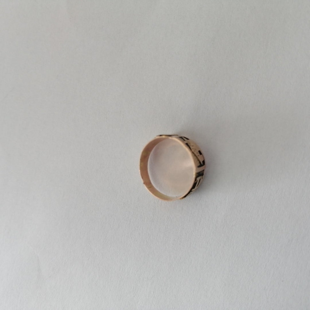 ANILLO DE GRADUACIÓN ORO 8 K 1.3 GRMS (SEMINUEVO)
