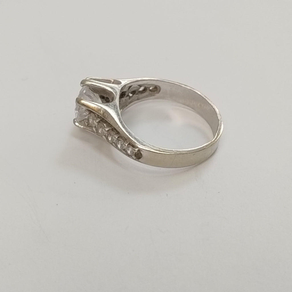 ANILLITO ORO BLANCO 14 K 5.7 GRMS (SEMINUEVO)