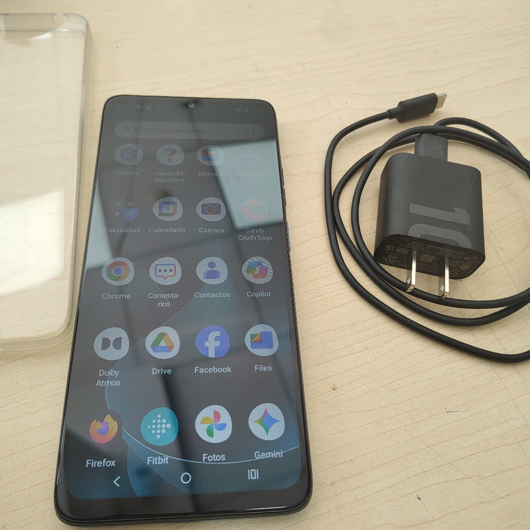 CELULAR MOTOROLA MOTO G06 XT2535-2 (2025) 64 GB 4 GB RAM (SEMINUEVO)