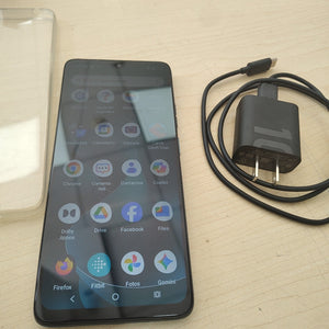CELULAR MOTOROLA MOTO G06 XT2535-2 (2025) 64 GB 4 GB RAM (SEMINUEVO)