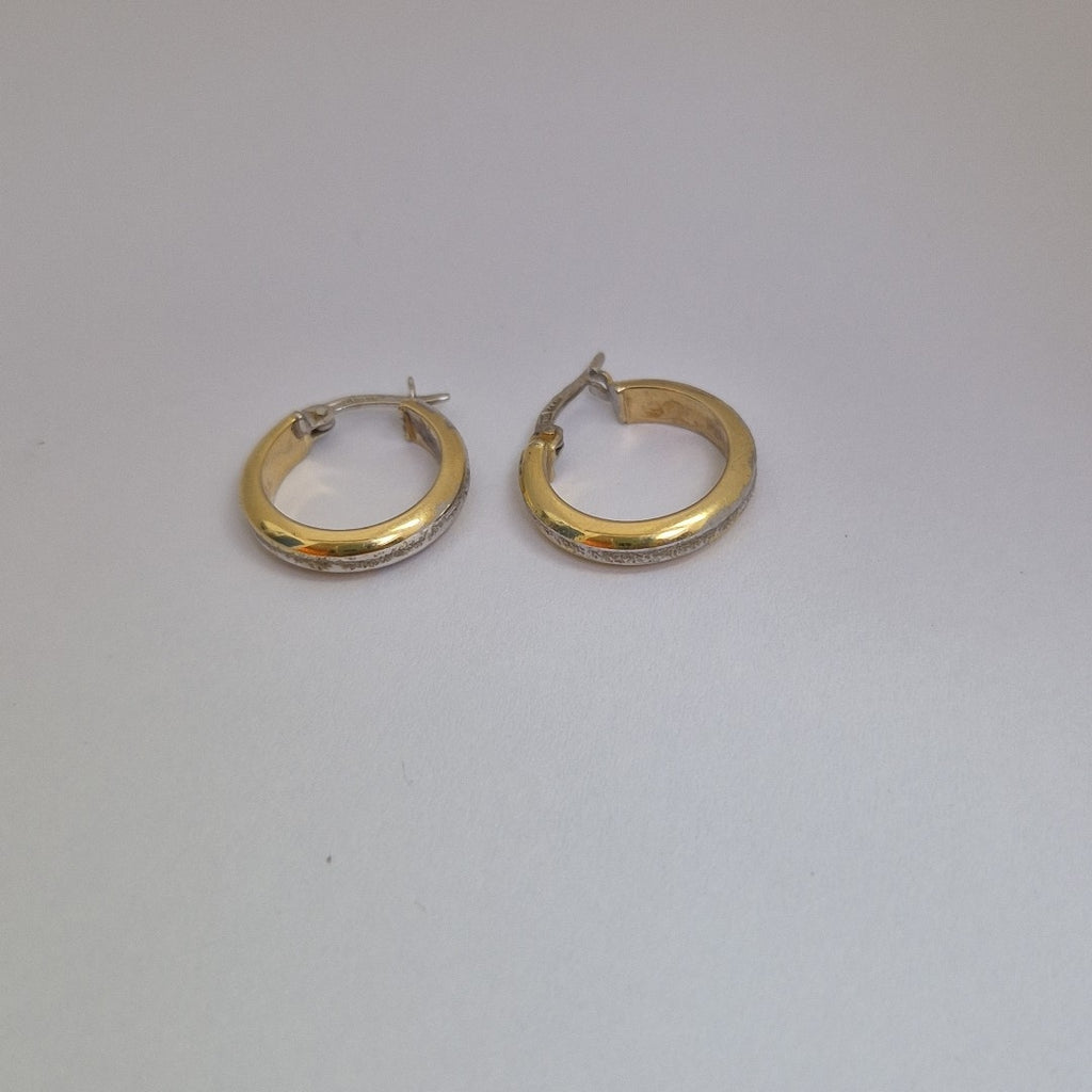 ARRACADAS PAR ORO, ORO COMBINADO 14 K 2.5 GRMS (SEMINUEVO)