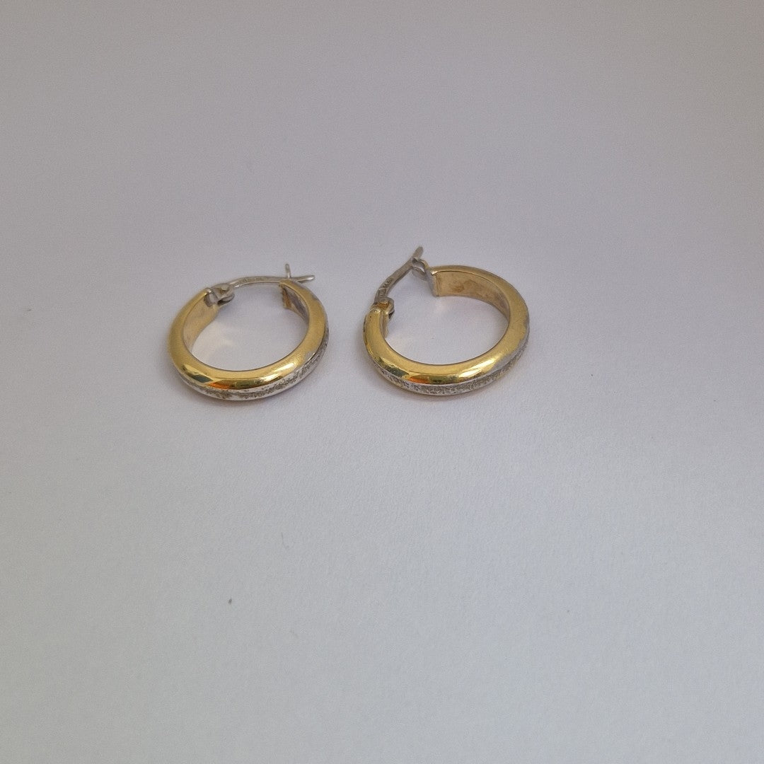 ARRACADAS PAR ORO, ORO COMBINADO 14 K 2.5 GRMS (SEMINUEVO)