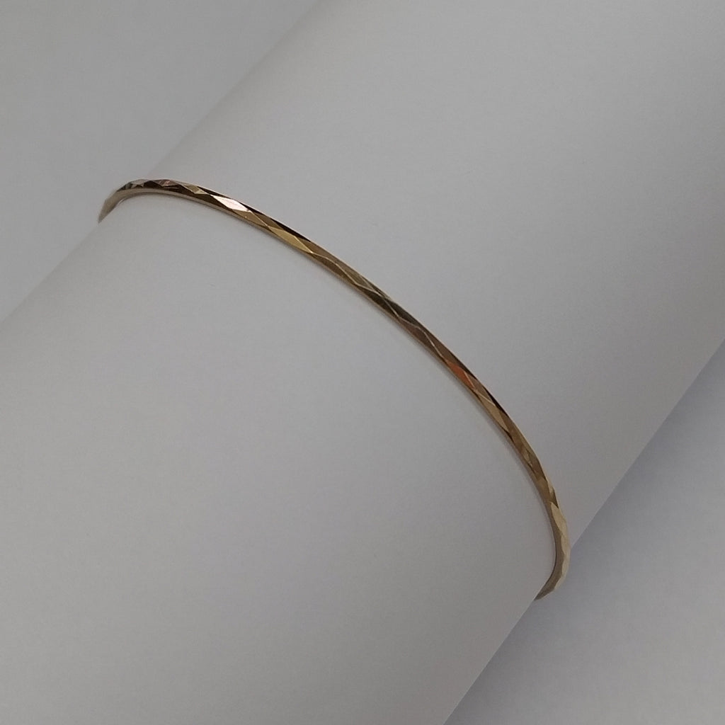 PULSERA RIGIDA ORO 10 K 2.5 GRMS (SEMINUEVO)