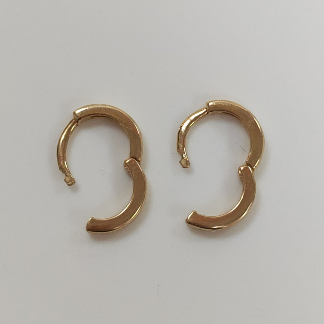 ARETES HUGGIE 14K 1.3 GR (NUEVO)