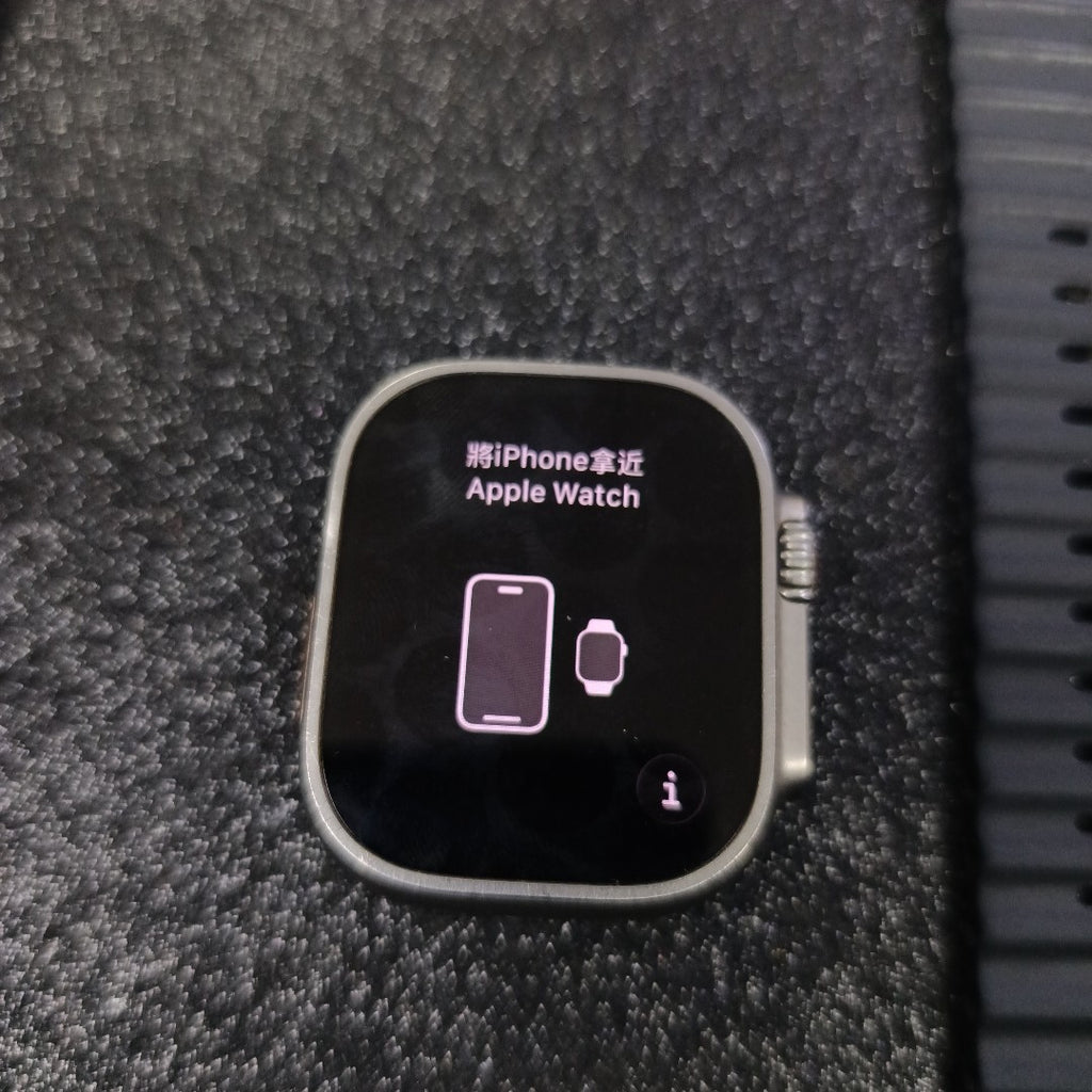SMARTWATCH APPLE ULTRA TITANIO A2622 49 MM GPS + CELULAR (SEMINUEVO)