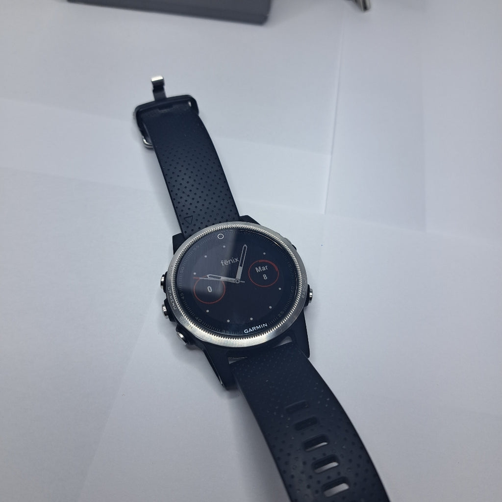 SMARTWATCH GARMIN FENIX 5S 42 MM GPS (SEMINUEVO)