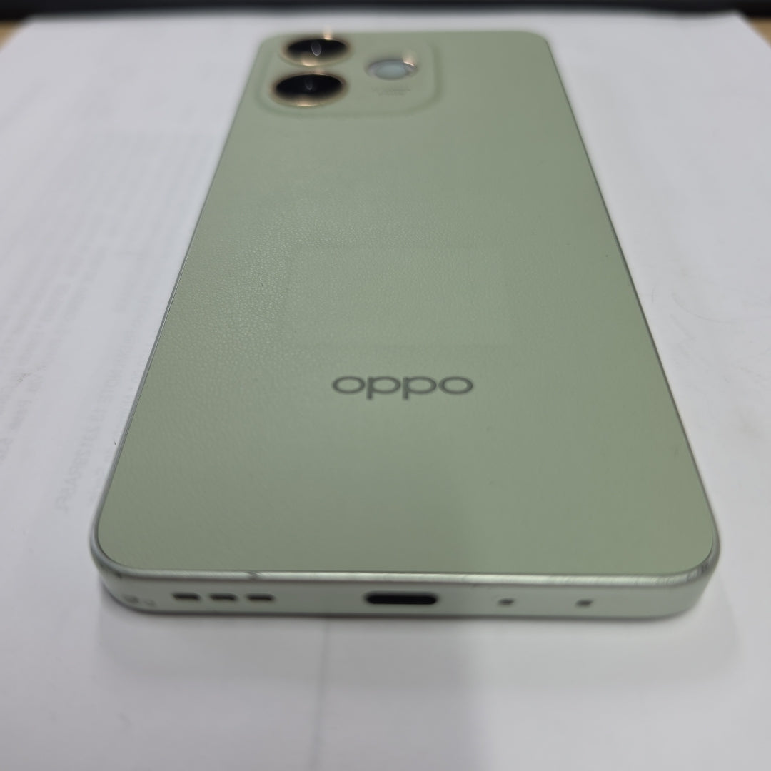 CELULAR OPPO A5 PRO CPH2711 (2025) 256 GB 8 GB RAM (SEMINUEVO)