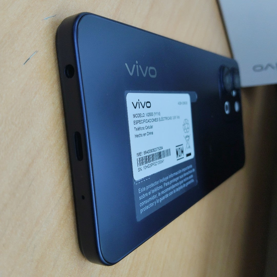 CELULAR VIVO Y11D V2555 (2026) 256 GB 4 GB RAM (SEMINUEVO)