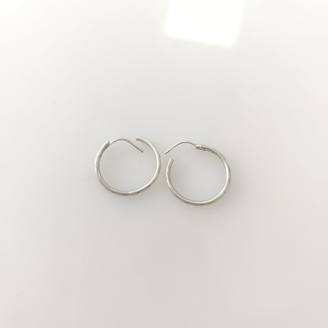 ARRACADAS PAR PLATA 1.6 GRMS (SEMINUEVO)