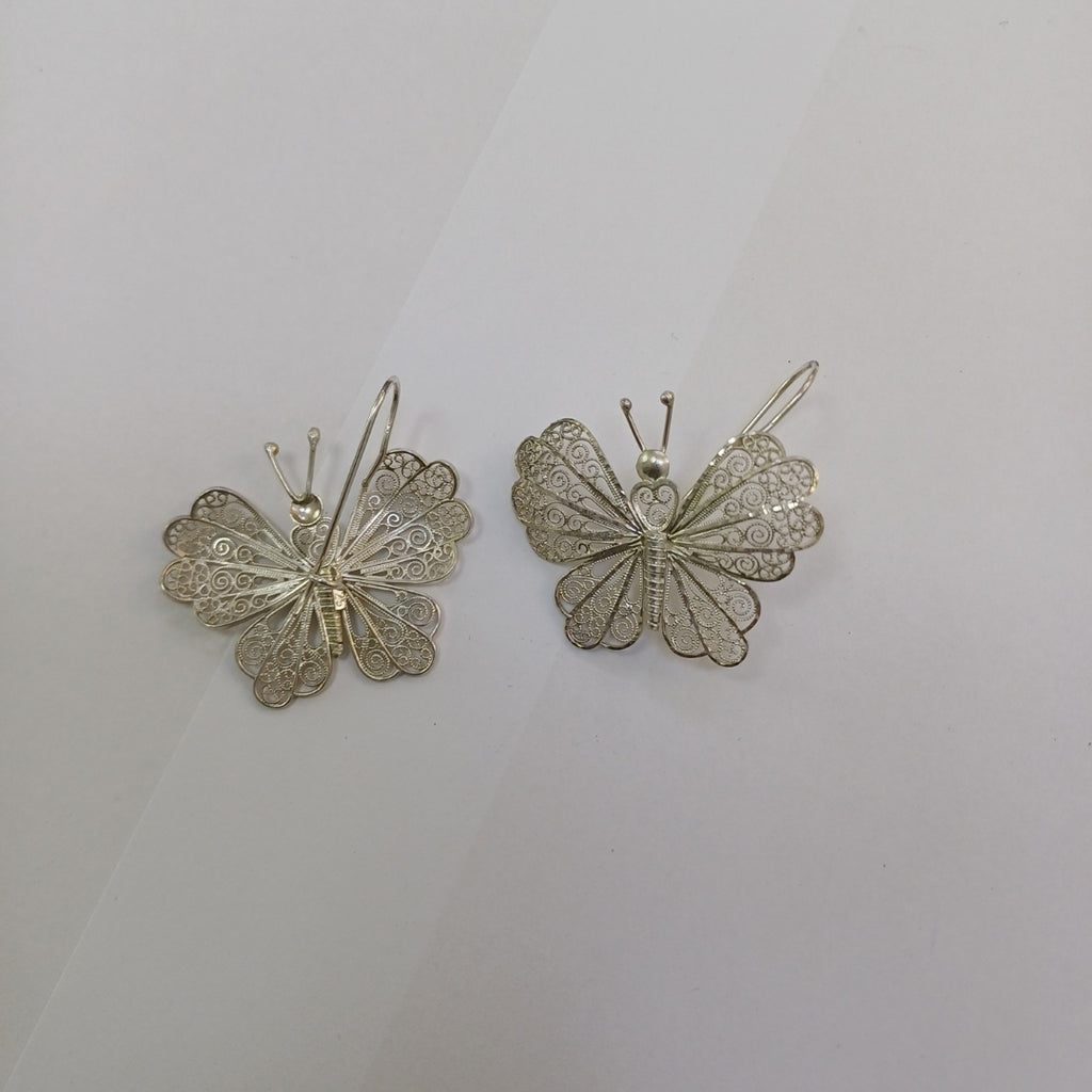 ARETES PAR PLATA 8,40 GRMS (SEMINUEVO)