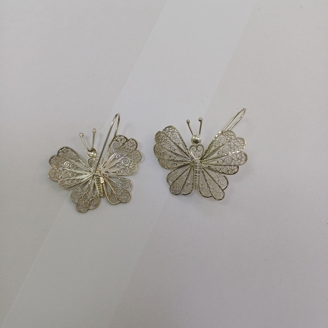 ARETES PAR PLATA 8,40 GRMS (SEMINUEVO)