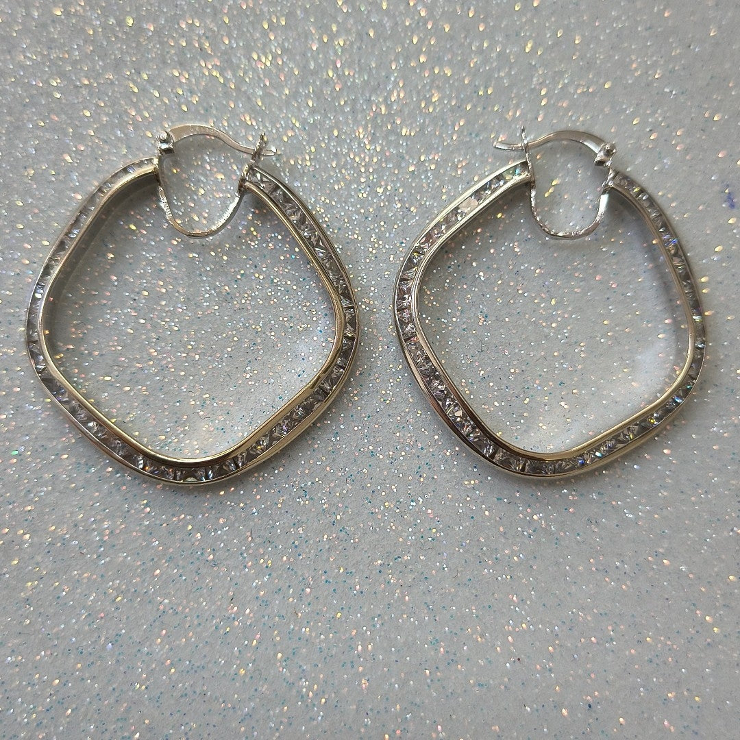 ARRACADAS PAR ORO BLANCO 14 K 6,90 GRMS (SEMINUEVO)