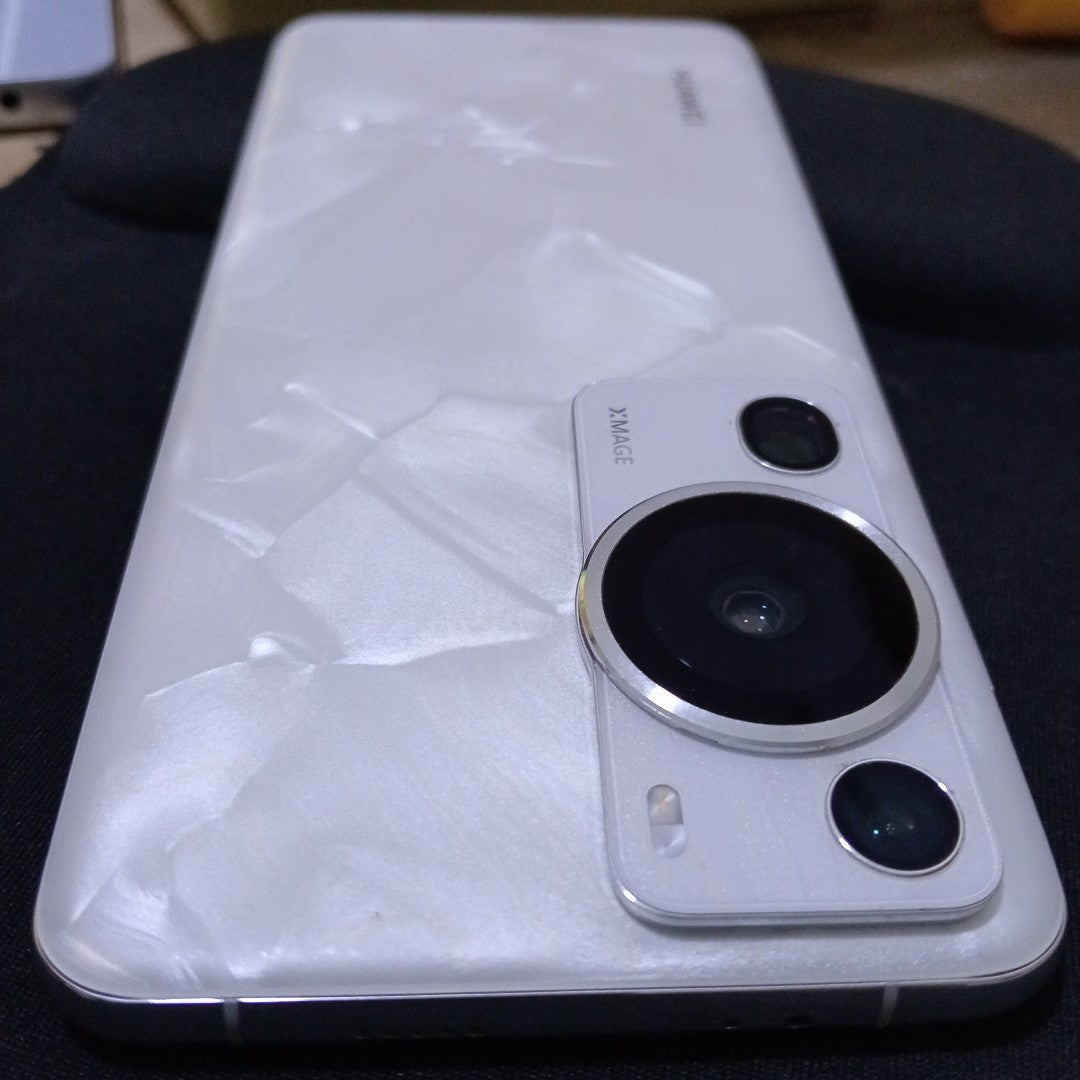 CELULAR HUAWEI P60 PRO MNA-LX9 (2023) 256 GB 8 GB RAM (SEMINUEVO)