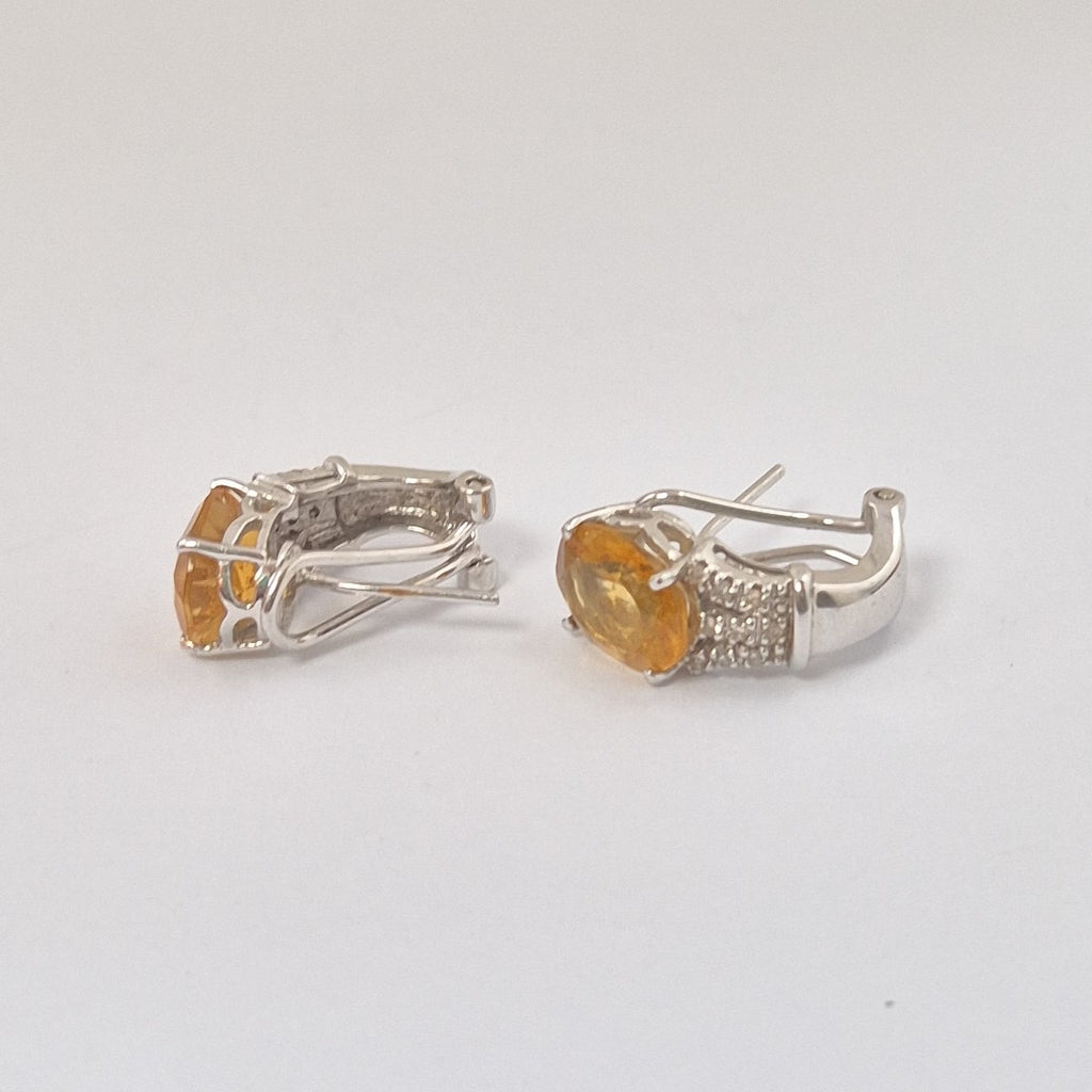 ARETES PAR ORO 14 K 5.2 GRMS (SEMINUEVO)