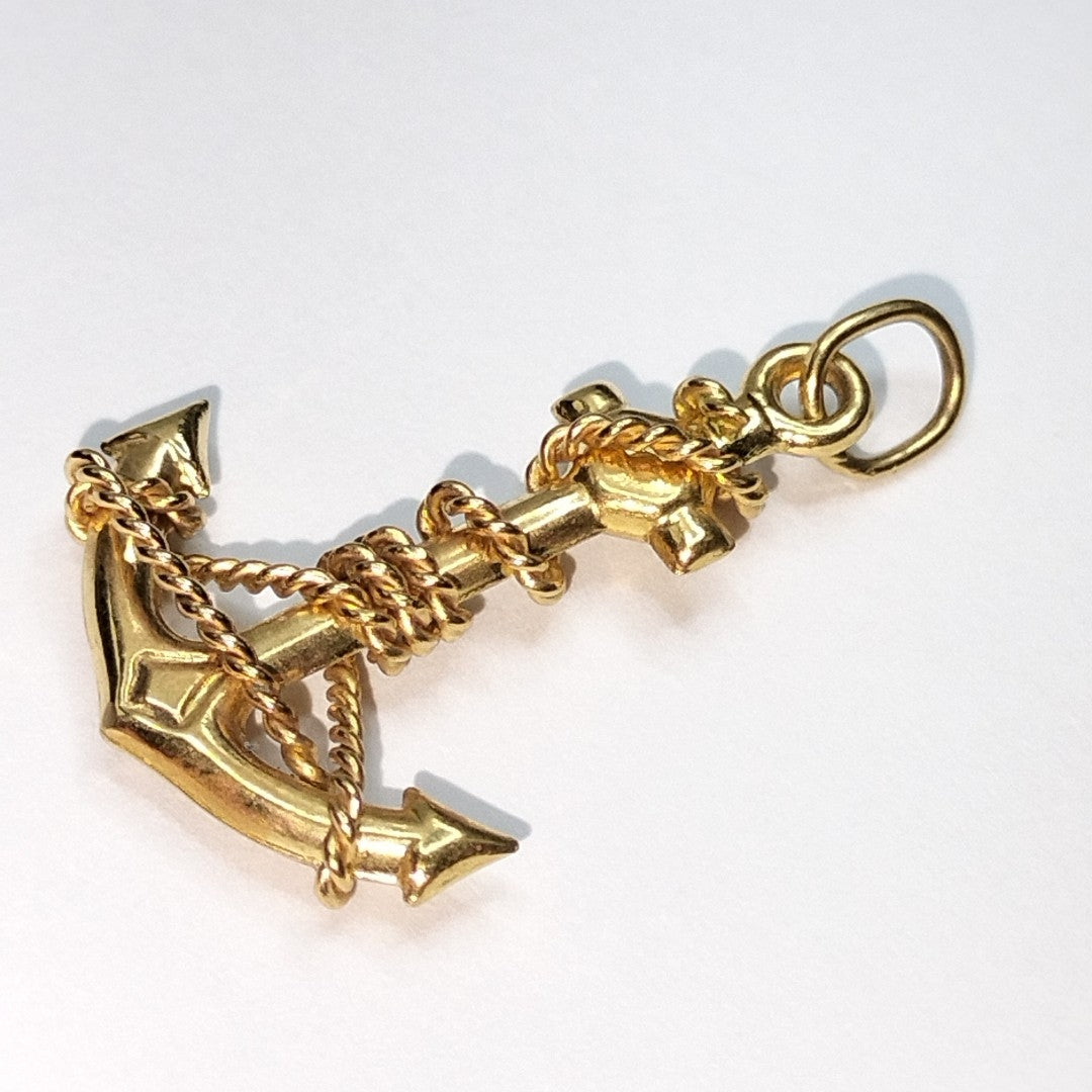 DIJE ORO 18 K 2.4 GRMS (SEMINUEVO)