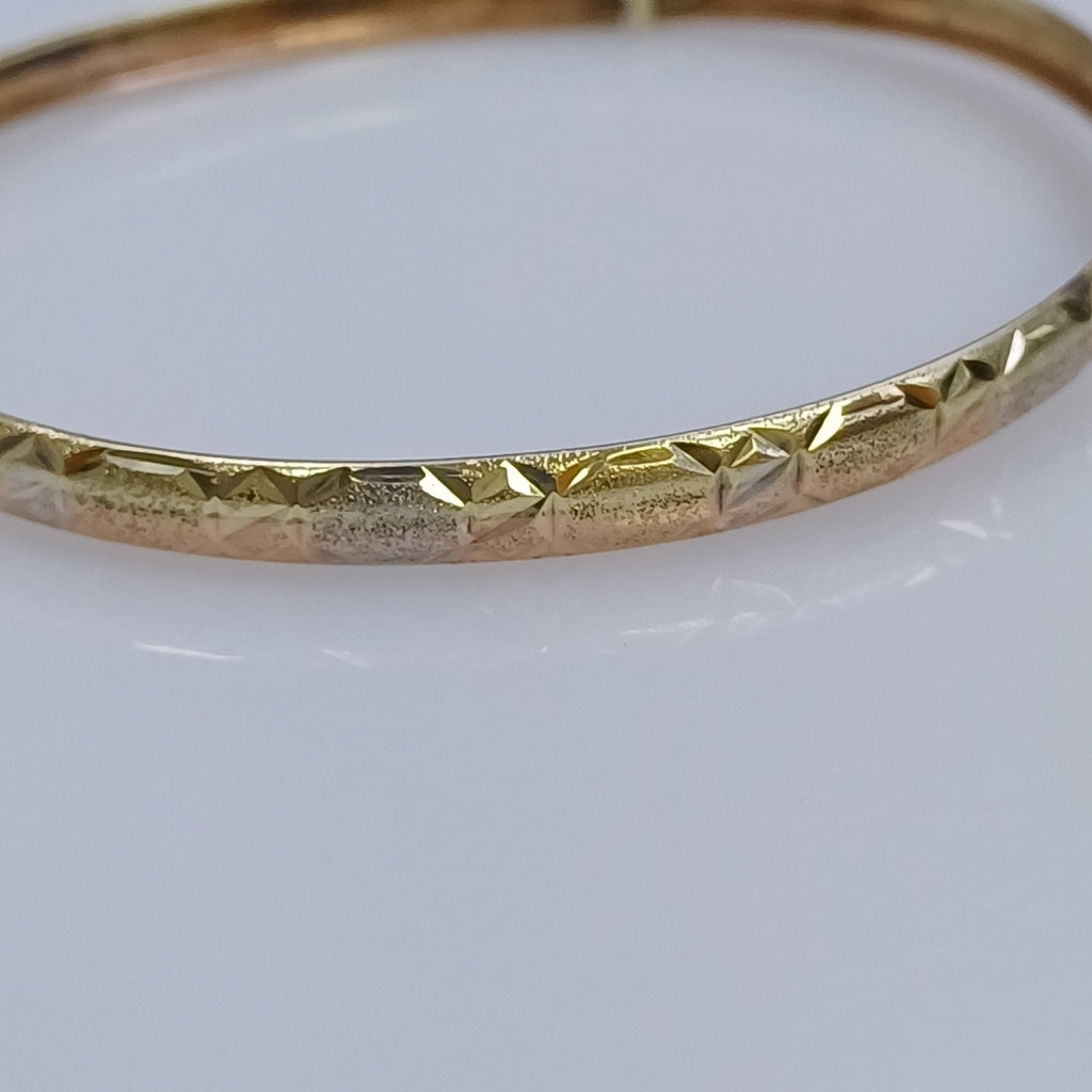 PULSERA RIGIDA ORO 10 K 4.6 GRMS (SEMINUEVO)