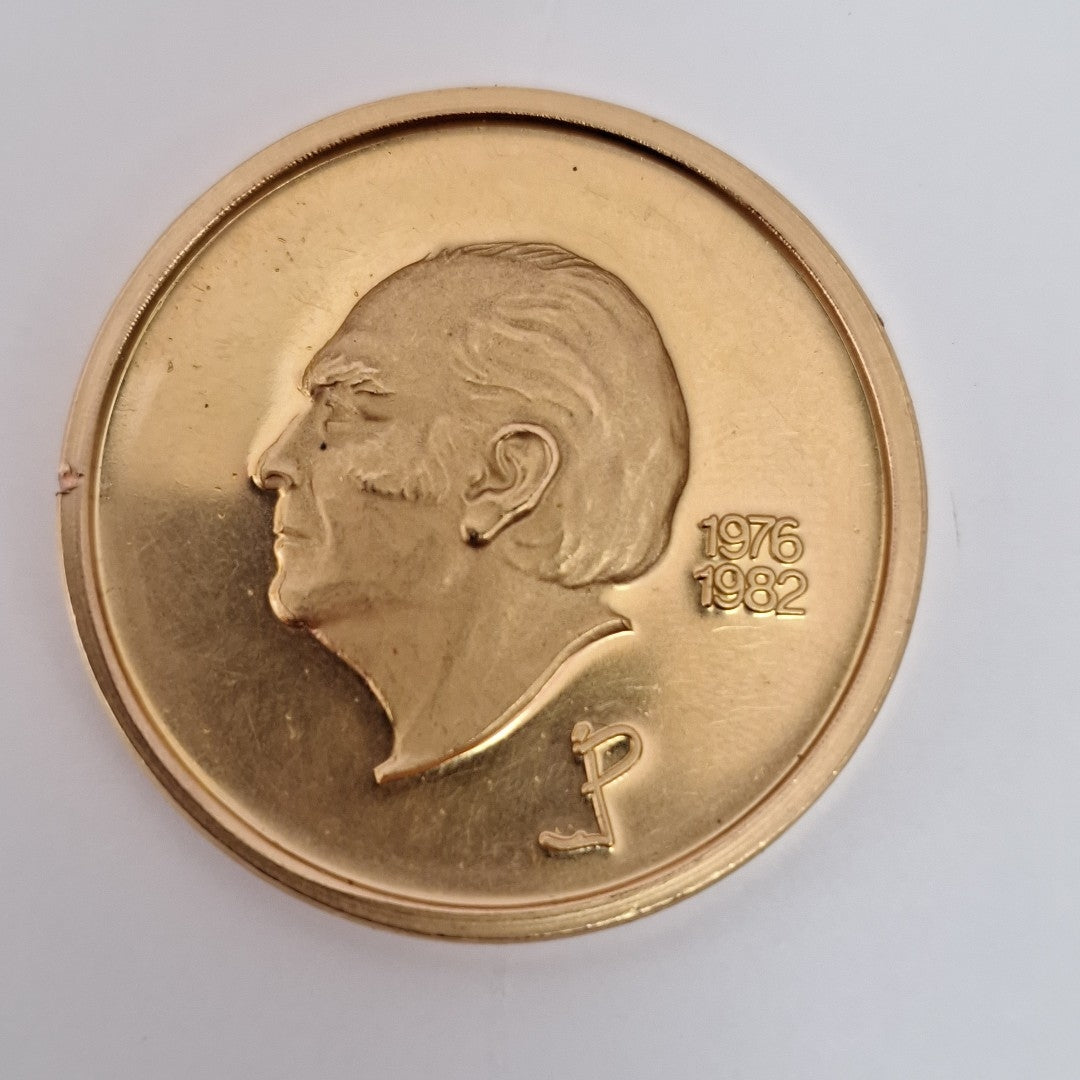 MEDALLA CONMEMORATIVA ORO 18 K 40,40 GRMS (SEMINUEVO)