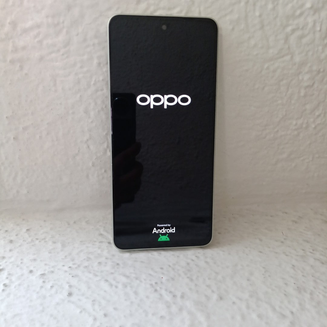 CELULAR OPPO A5 PRO CPH2711 (2025) 256 GB 8 GB RAM (SEMINUEVO)