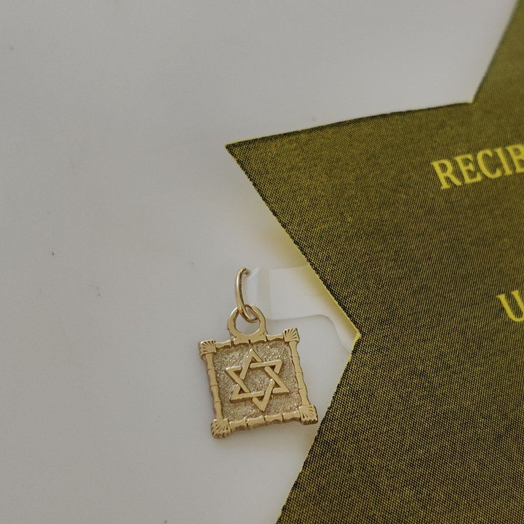 DIJE ORO 14 K 0,60 GRMS (SEMINUEVO)