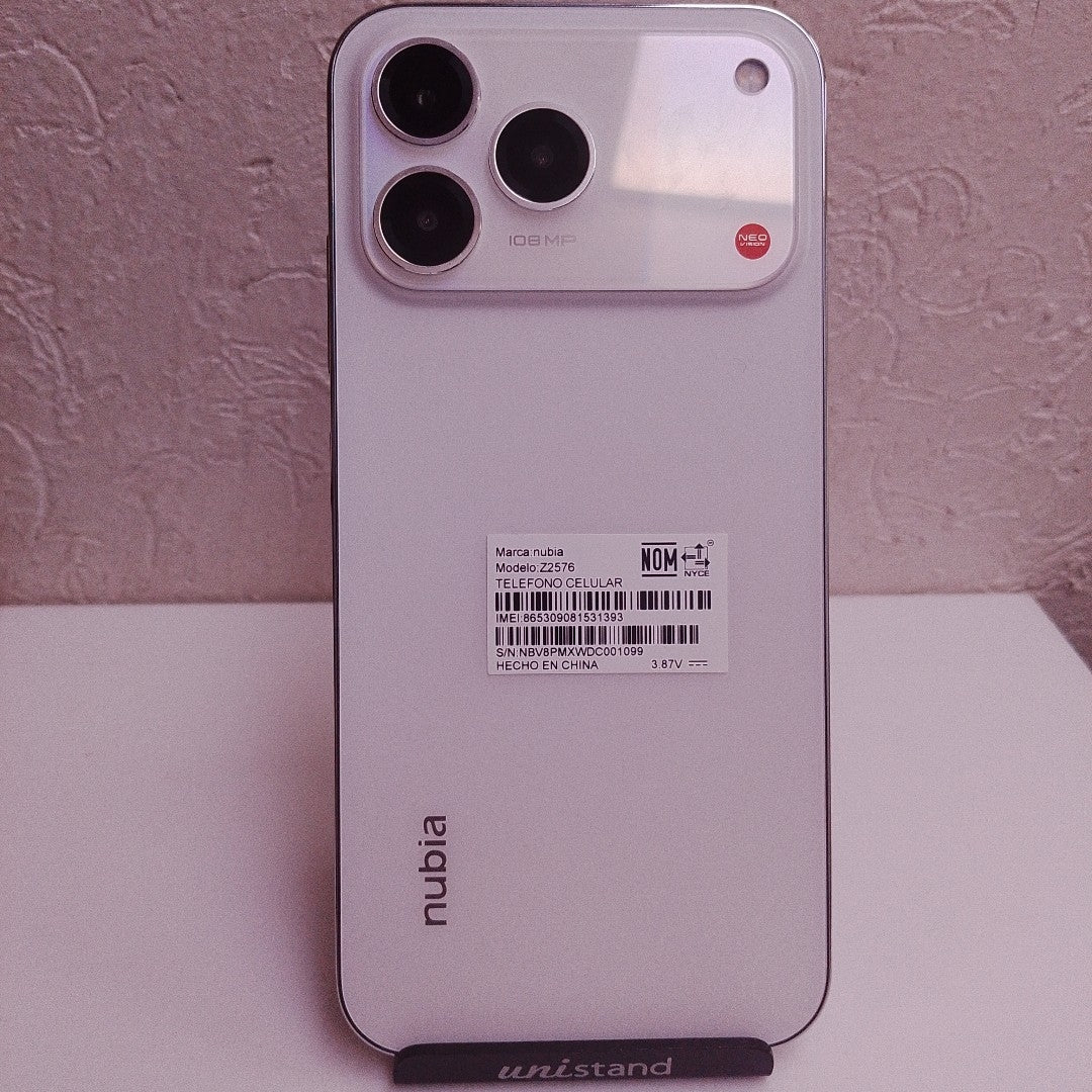 CELULAR NUBIA V80 PRO Z2576 (2025) 256 GB 8 GB RAM (SEMINUEVO)
