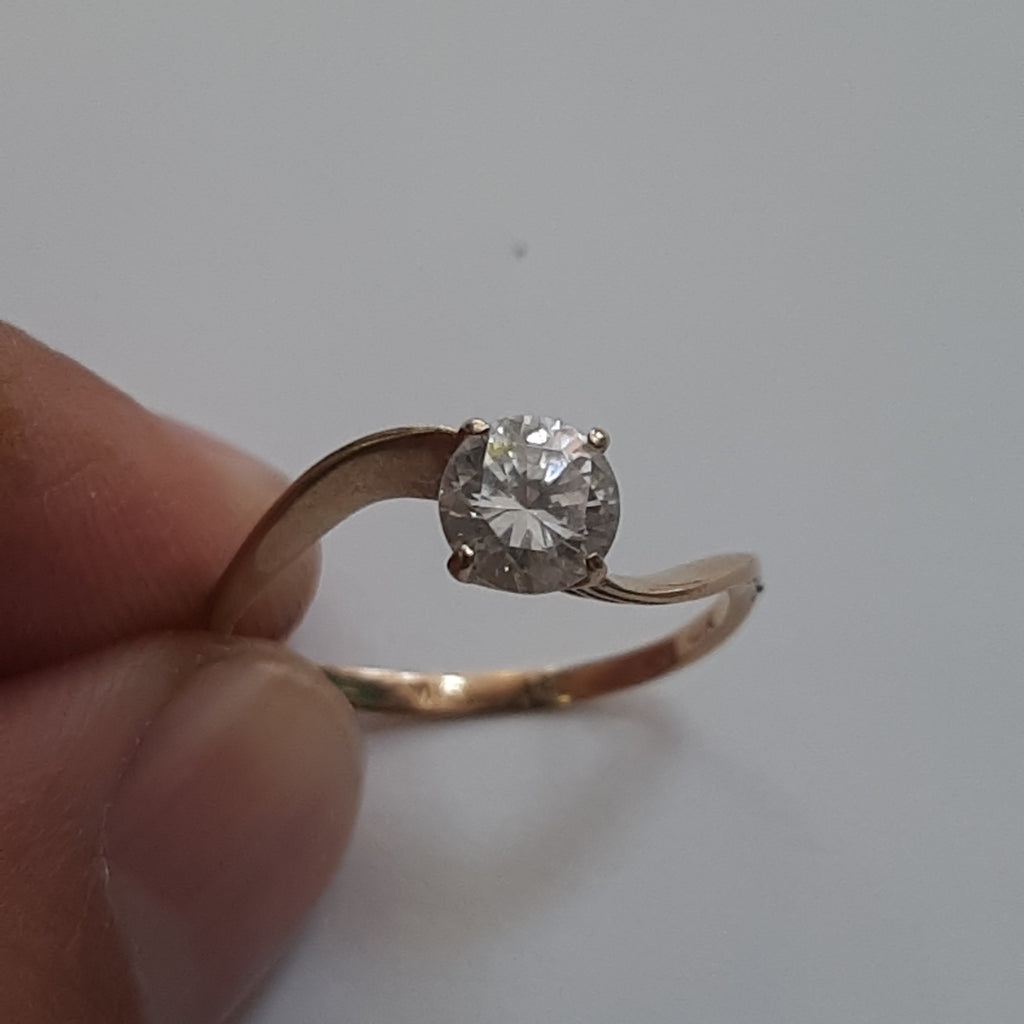 SOLITARIO ORO 14 K 1,30 GRMS (SEMINUEVO)
