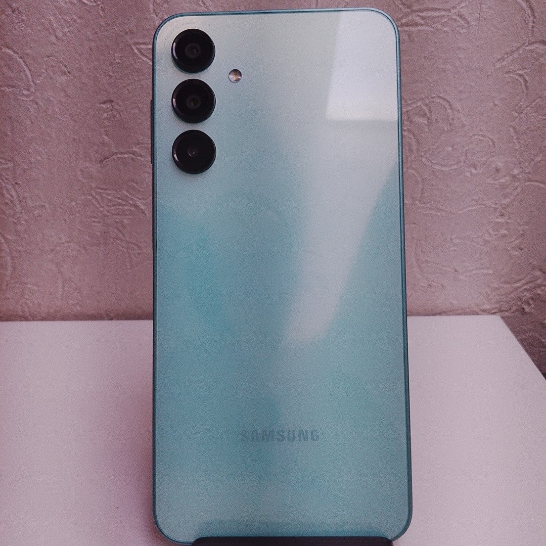 CELULAR SAMSUNG GALAXY A16 5G SM-A166M (2024) 128 GB 4 GB RAM (SEMINUEVO)
