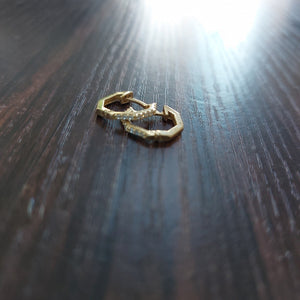 ARETES HUGIES C CIRCONIAS 14K 1.5 GR (NUEVO)