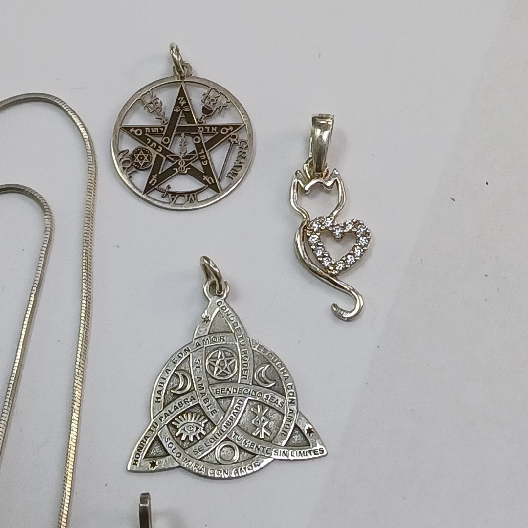 DIJE,GARGANTILLA PLATA 10,70 GRMS (SEMINUEVO)