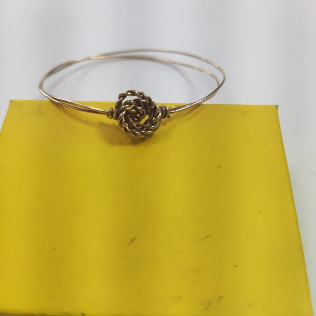 PULSERA RIGIDA ORO 14 K 5.2 GRMS (SEMINUEVO)