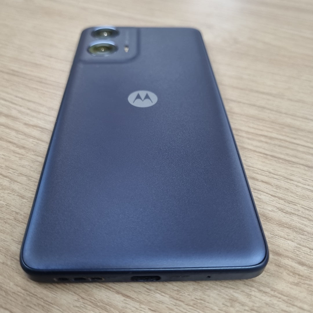 CELULAR MOTOROLA MOTO G24 POWER XT2425-1 (2024) 256 GB 8 GB RAM (SEMINUEVO)