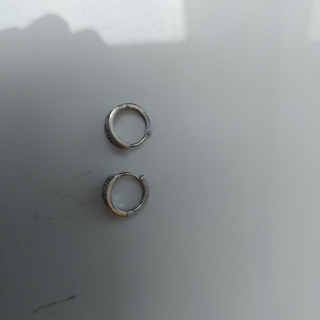 ARRACADAS PAR ORO BLANCO 14 K 2.2 GRMS (SEMINUEVO)