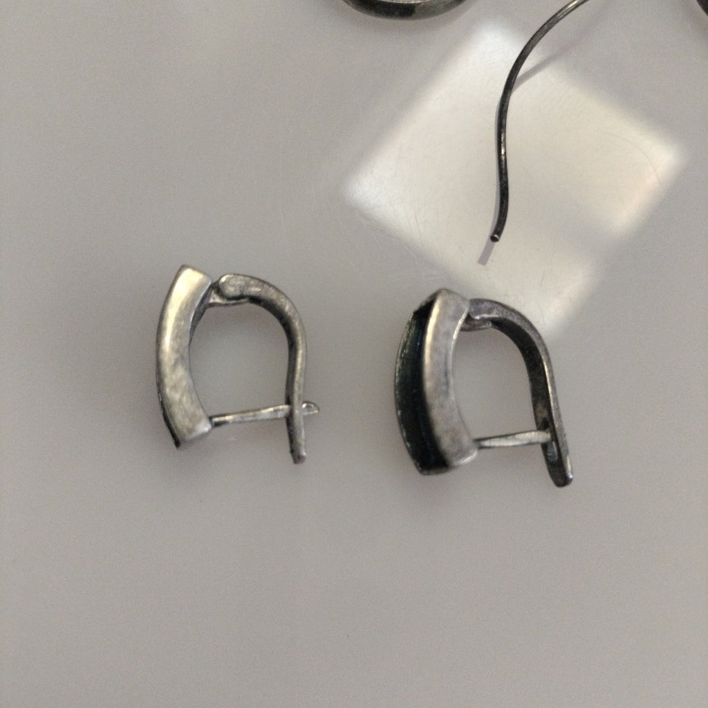 ARETES PAR PLATA 7,60 GRMS (SEMINUEVO)