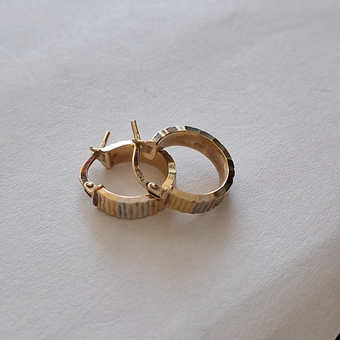 ARRACADAS PAR ORO, ORO COMBINADO 10 K 1.3 GRMS (SEMINUEVO)