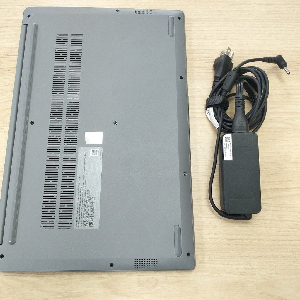 LAPTOP LENOVO IDEAPAD 1 15IGL7 (2024) 256 GB SSD 8 GB RAM (SEMINUEVO)