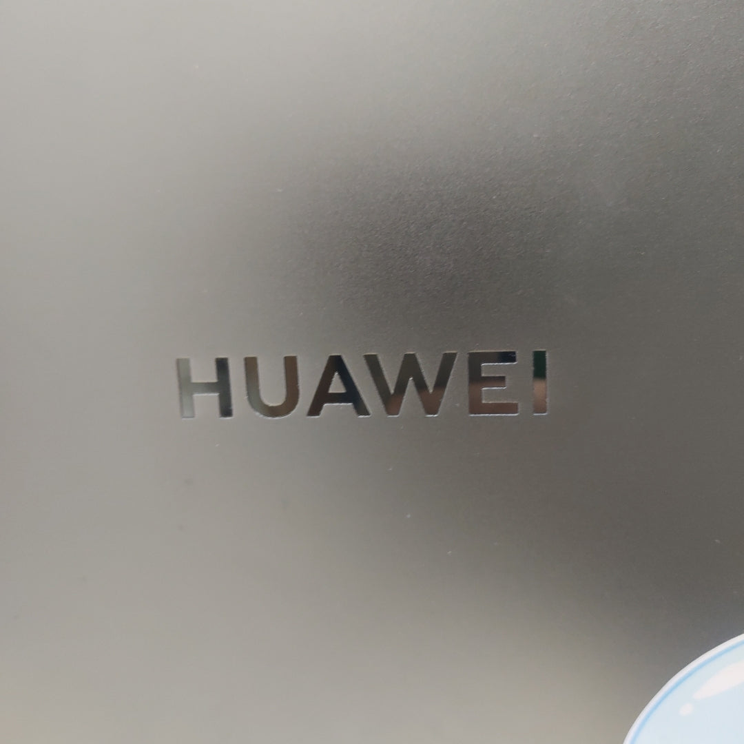 LAPTOP HUAWEI MATEBOOK D14 MDF-X (2024) 512 GB SSD 16 GB RAM (SEMINUEVO)