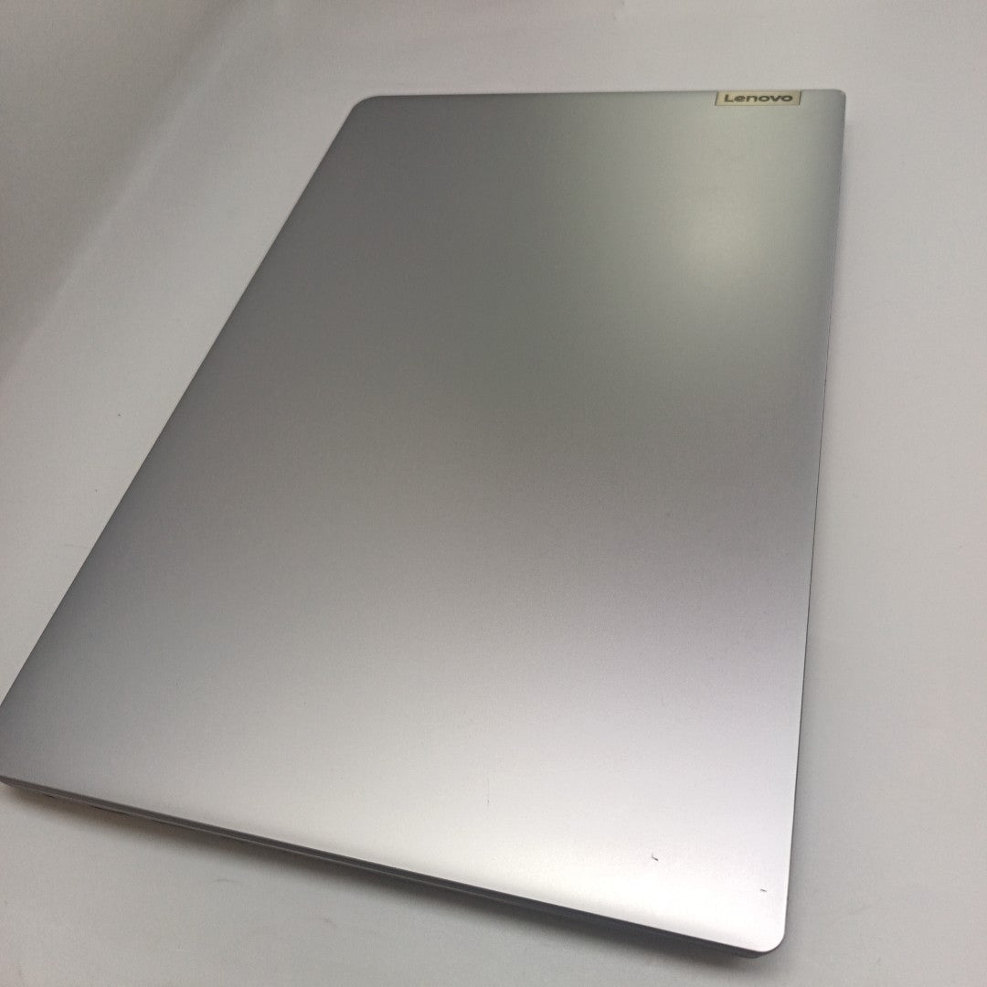 LAPTOP LENOVO IDEAPAD 1 15IGL7 (2024) 256 GB SSD 8 GB RAM (SEMINUEVO)