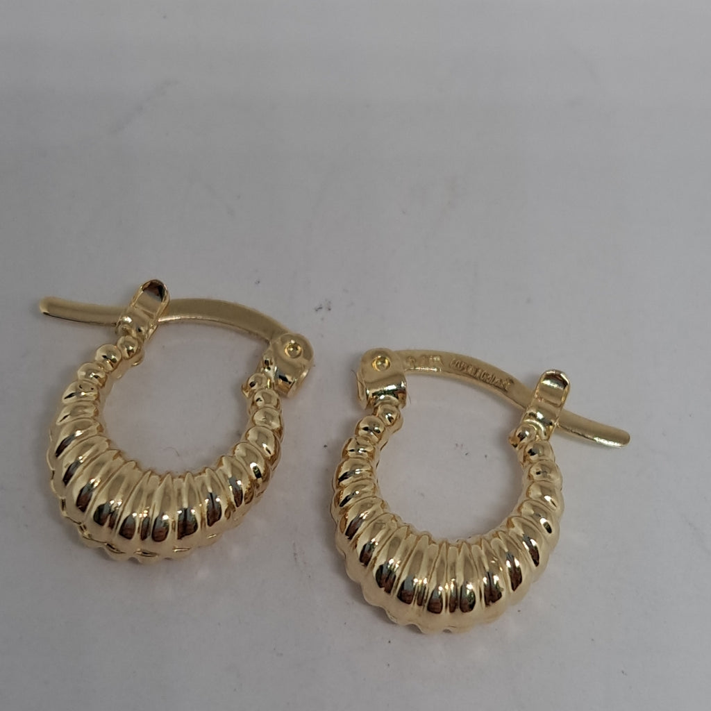ARETES ARRACADA ESTRIADAS 14K 1.1 GR (NUEVO)