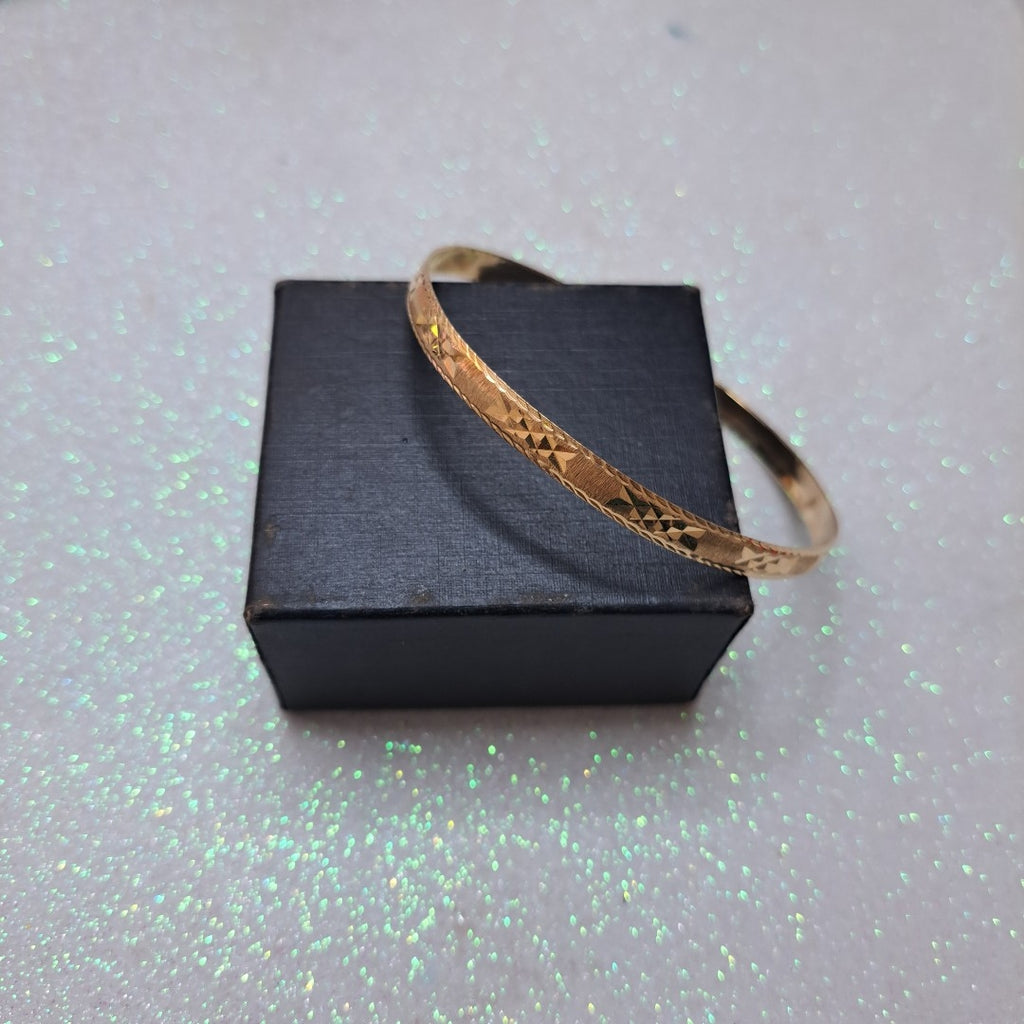 PULSERA RIGIDA ORO 14 K 6.7 GRMS (SEMINUEVO)