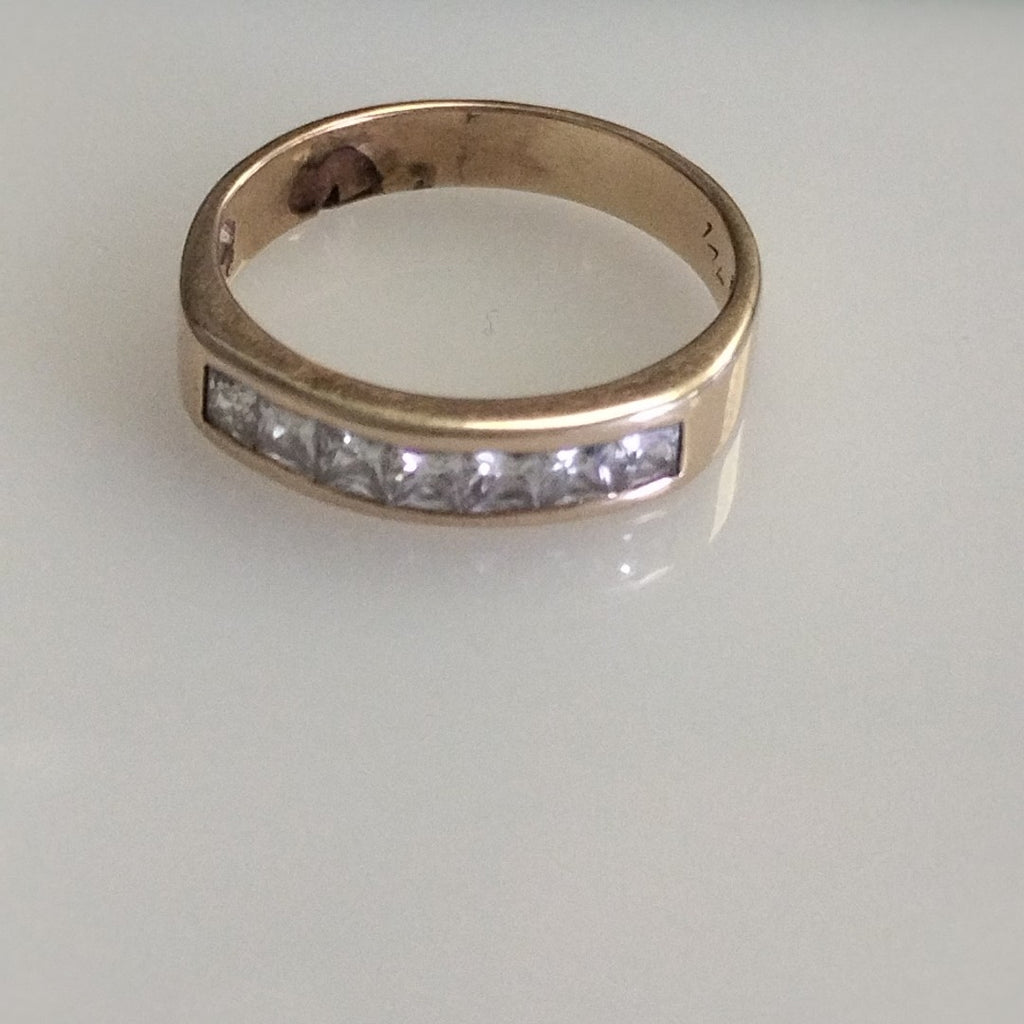 ANILLITO ORO 14 K 3.5 GRMS (SEMINUEVO)