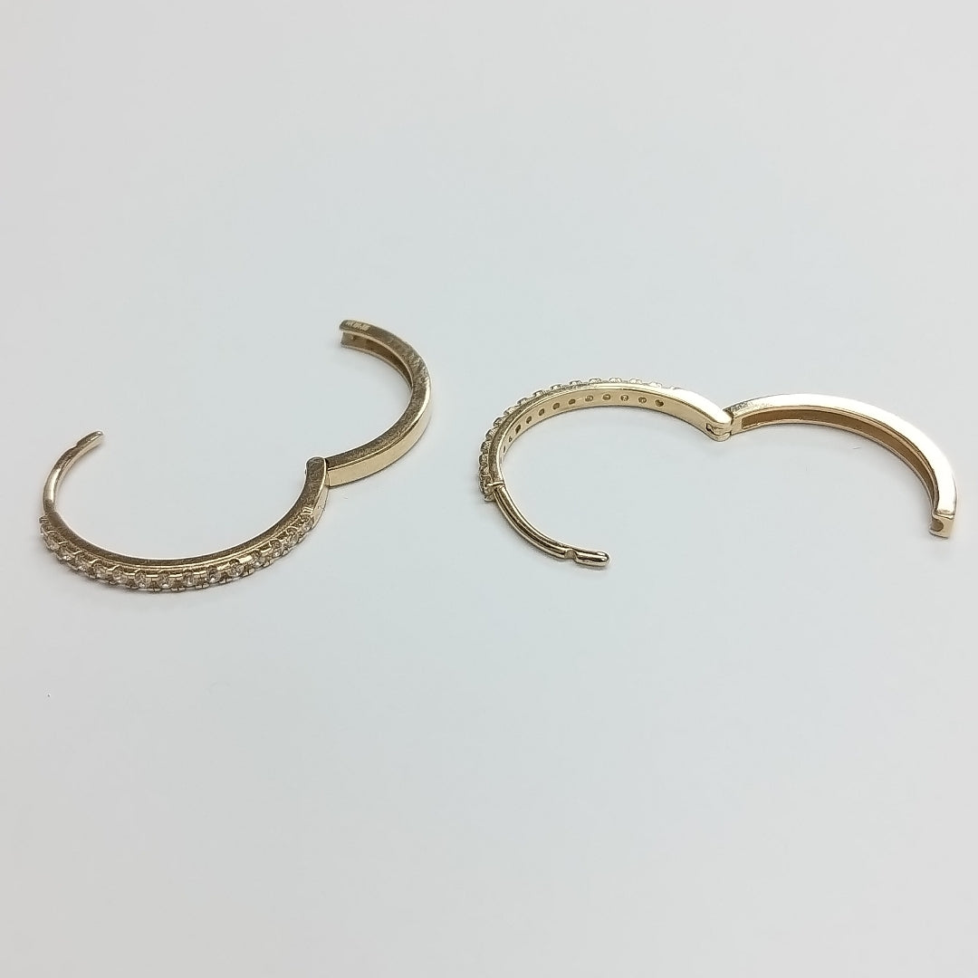 HUGGIES ORO 14K 2.4 (NUEVO)