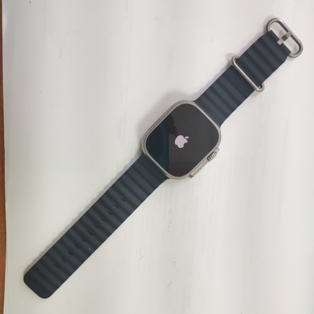 SMARTWATCH APPLE ULTRA TITANIO A2622 49 MM GPS + CELULAR (SEMINUEVO)