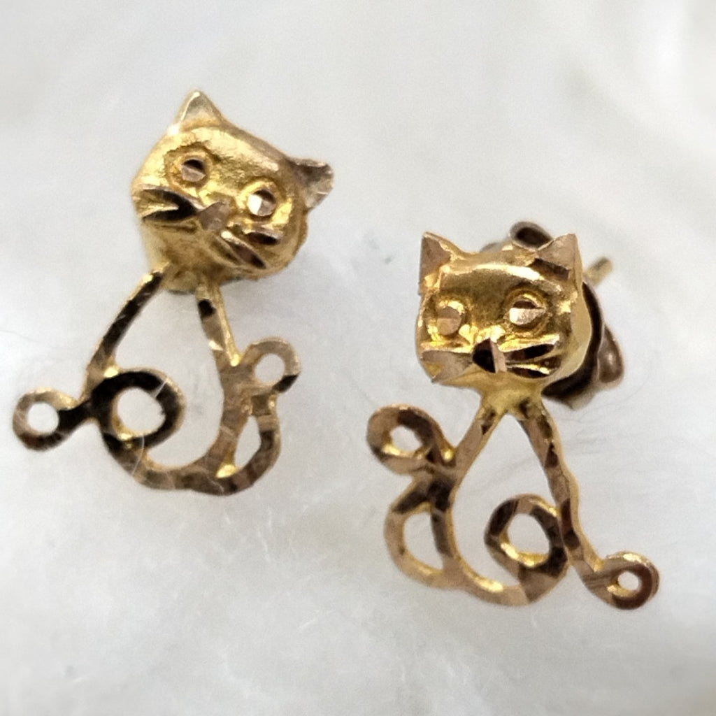 ARETES PAR ORO 10 K 0.8 GRMS (SEMINUEVO)