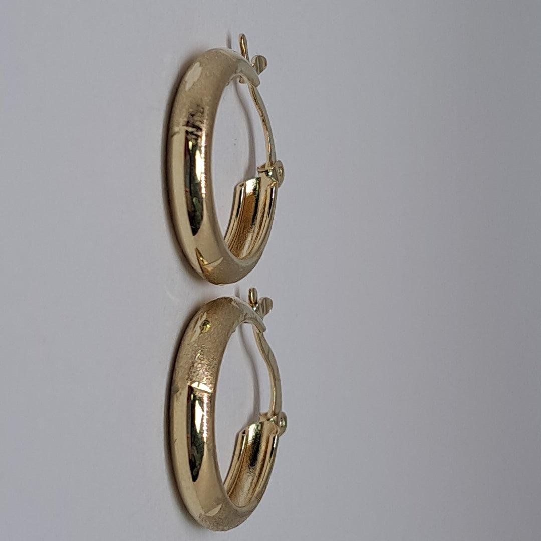ARETES TEJIDO ARRACADA SATINADA 14K 2.5 GR (NUEVO)