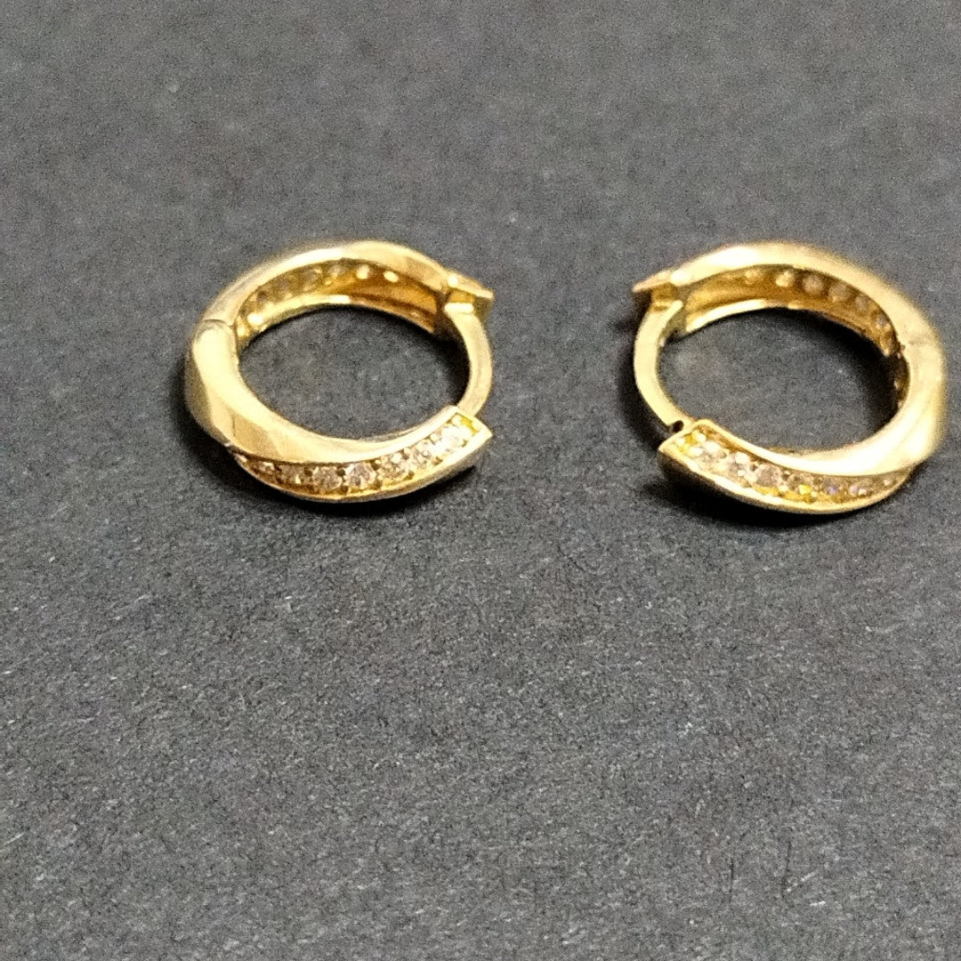 HUGGIES ORO 14K 1.9 (NUEVO)