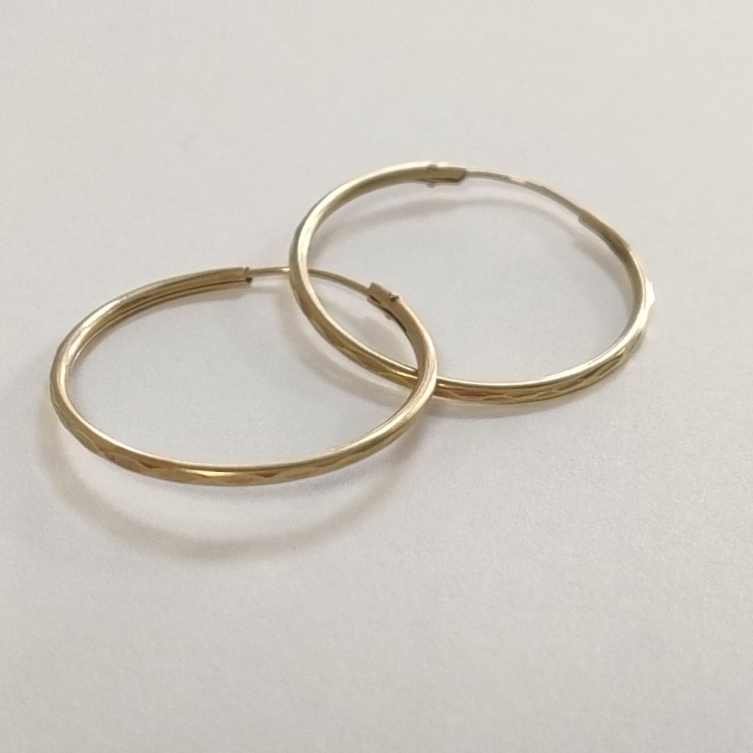 ARRACADAS PAR ORO 8 K 1.1 GRMS (SEMINUEVO)