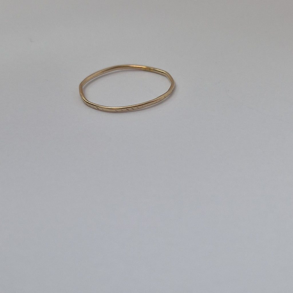 ANILLITO ORO 14 K 0.6 GRMS (SEMINUEVO)