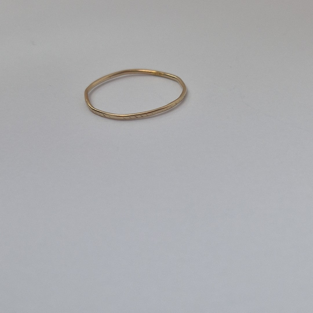 ANILLITO ORO 14 K 0.6 GRMS (SEMINUEVO)