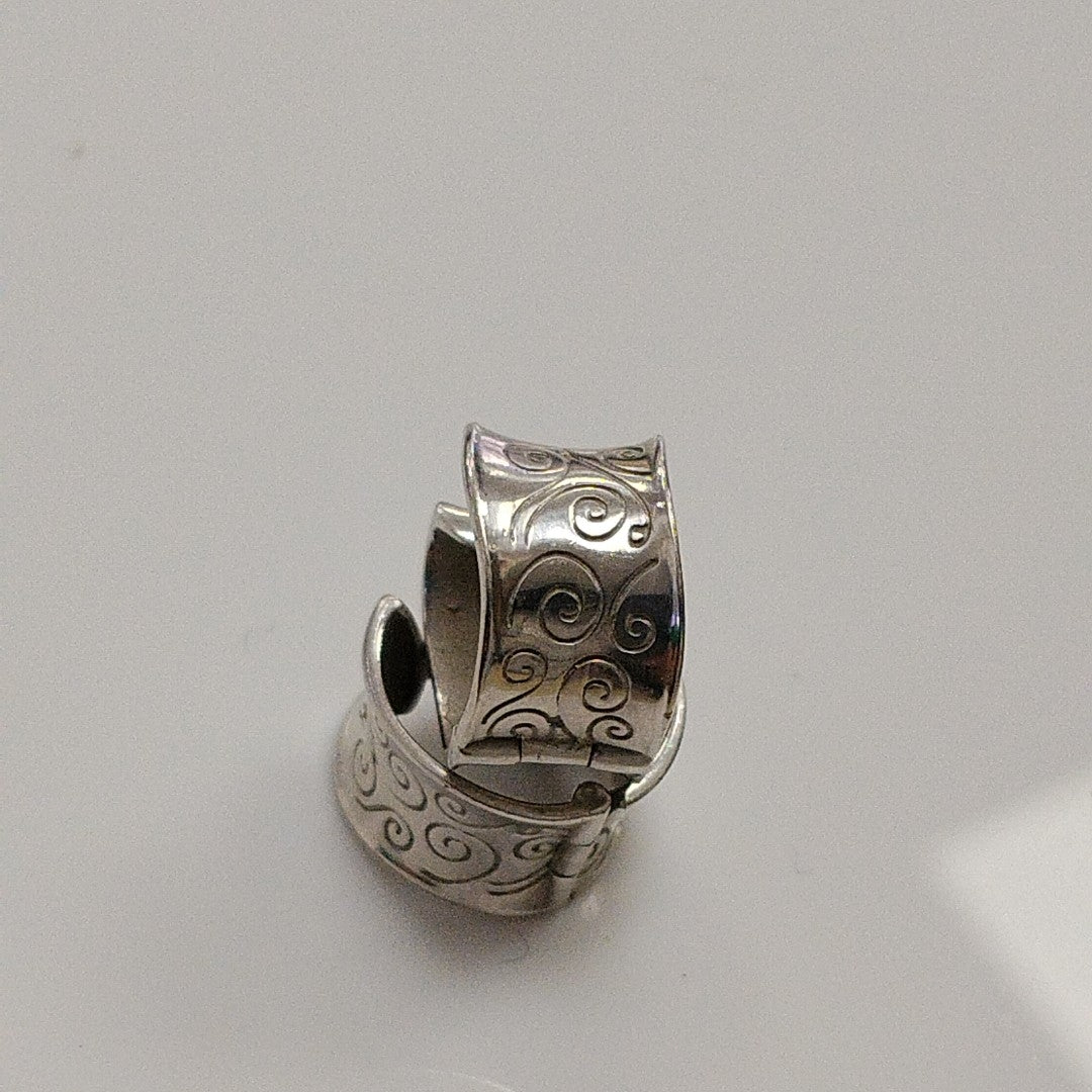 ARRACADAS PAR ORO BLANCO 14 K 4.6 GRMS (SEMINUEVO)